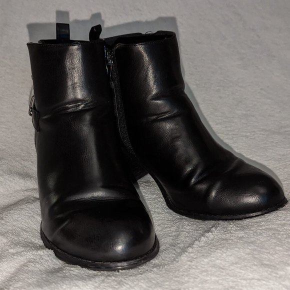 Torrid 9W Ankle Bootie Black Faux Leather Buckle Straps 3" Chunky Heel - Picture 14 of 15